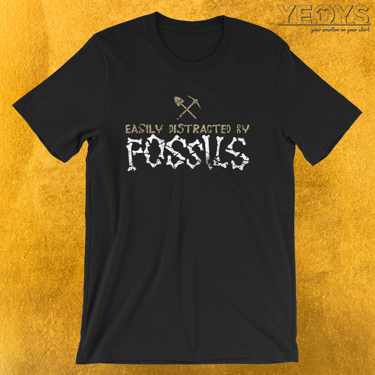 Easily Distracted By Fossils – Fossil Hunting Geologist Tee